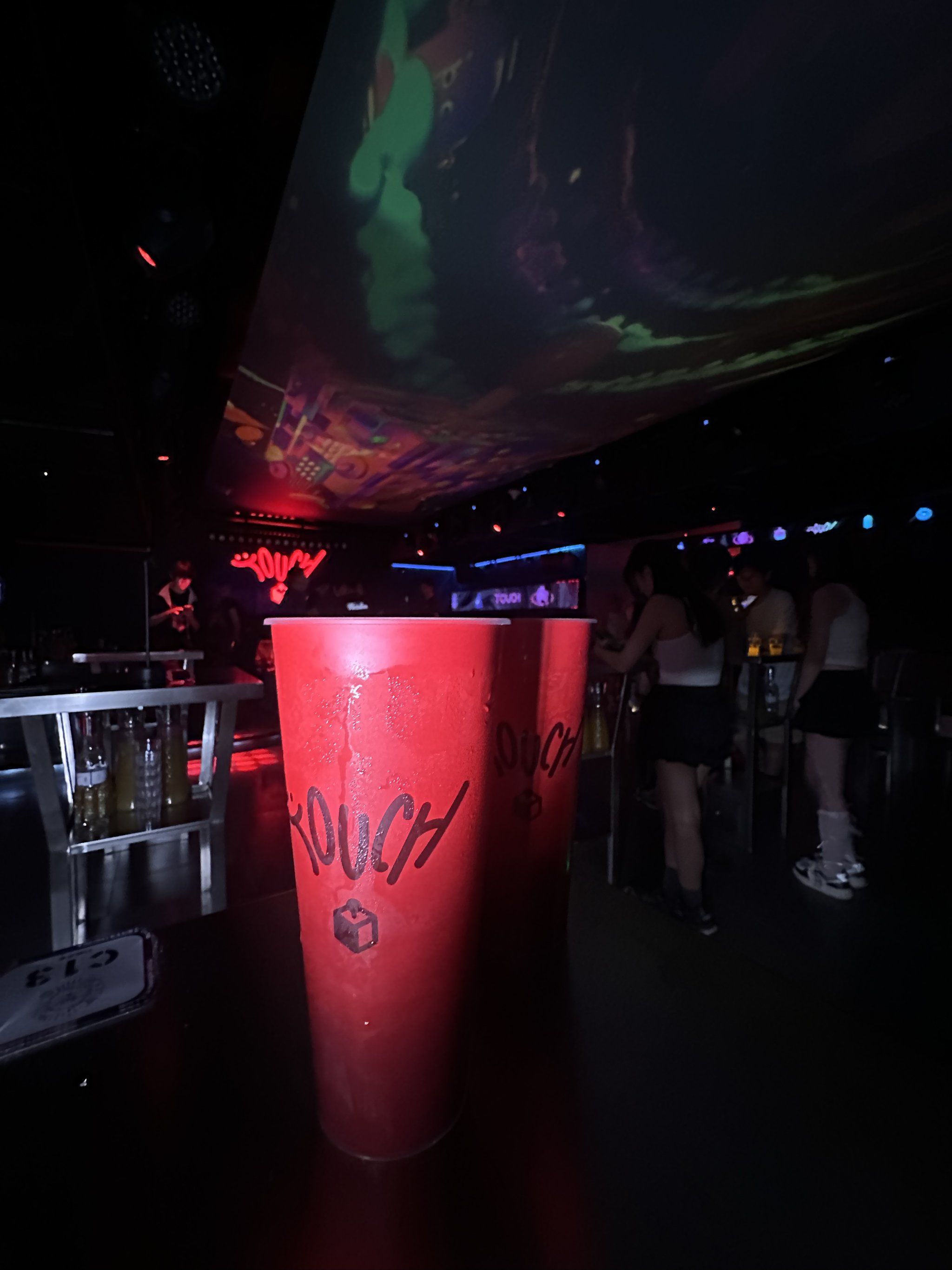 内江商务ktv费用参考-东兴区ktv预定